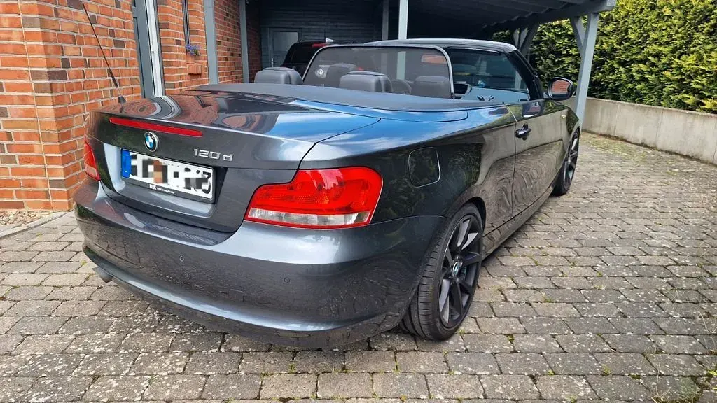 Gebraucht BMW 120 Cabriolet Performance 177 PS (130 kW) 2013 Grau Cabrio