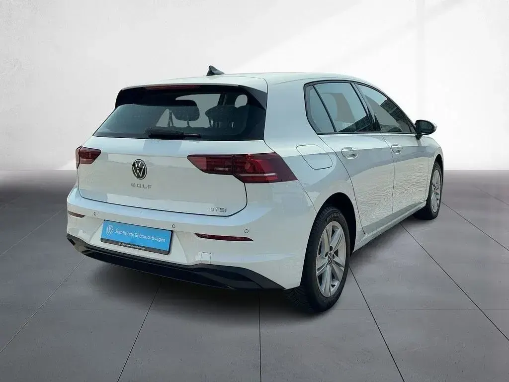 Gebraucht VW Golf VIII Life 116 PS (85 kW) 2025 Pure white Limousine