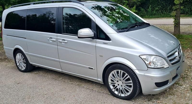 Silber Gebraucht 2013 Mercedes Viano Avantgarde Van / Kleinbus | 17.499 € (Guter Preis) - Bild 1/4