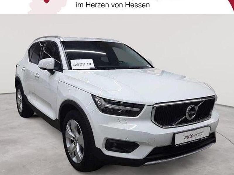 Ice white Gebraucht 2019 Volvo XC40 Momentum SUV | 20.090 € (Fairer Preis) - Bild 1/4