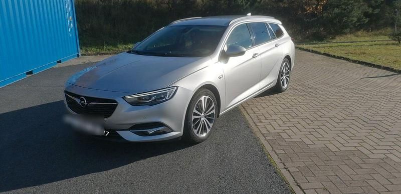 Silber Gebraucht 2018 Opel Insignia Business Edition Kombi | 11.000 € (Fairer Preis) - Bild 1/4