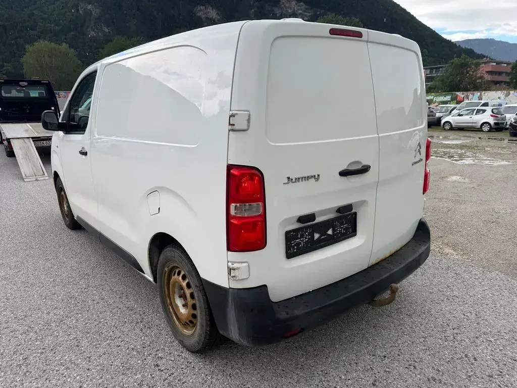 Gebraucht Citroën Jumpy Profi 95 PS (69 kW) 2017 Weiß Van / Kleinbus