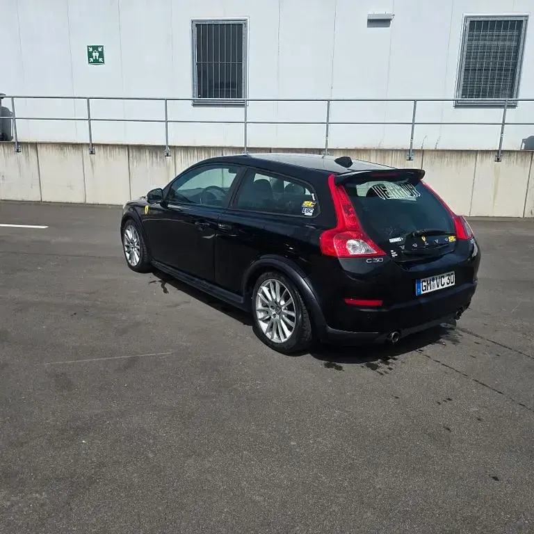 Gebraucht Volvo C30 R-Design Pro 150 PS (110 kW) 2012 Schwarz Kleinwagen