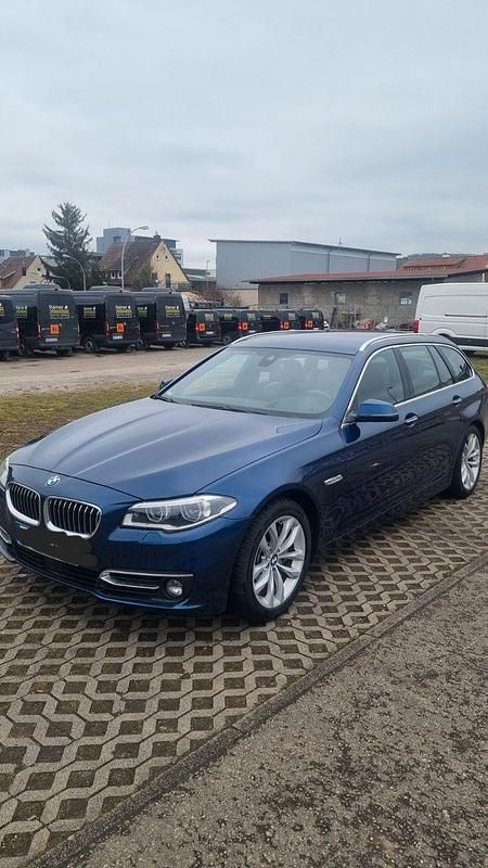 Gebraucht BMW 530 Luxury Line 258 PS (189 kW) 2016 Blau Kombi
