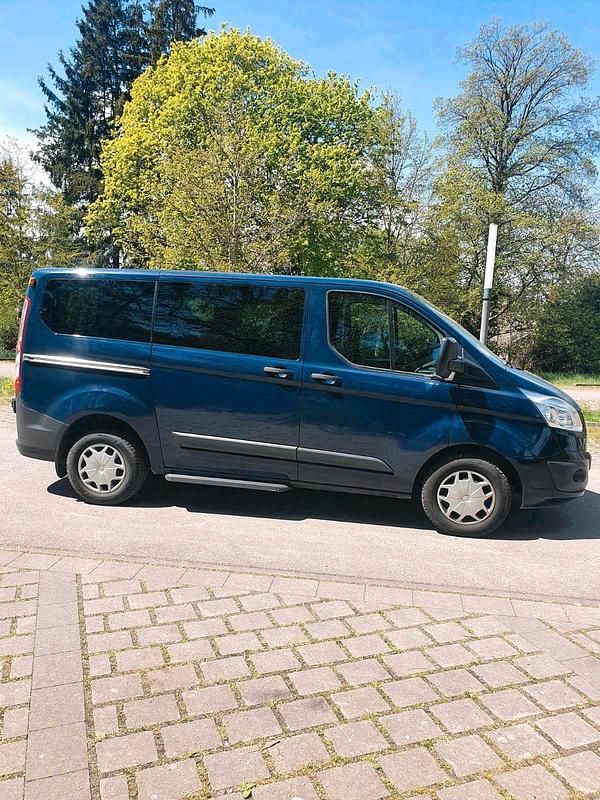 Second-hand Ford Transit Custom 125 CP (91 kW) 2017 Albastru Monovolum