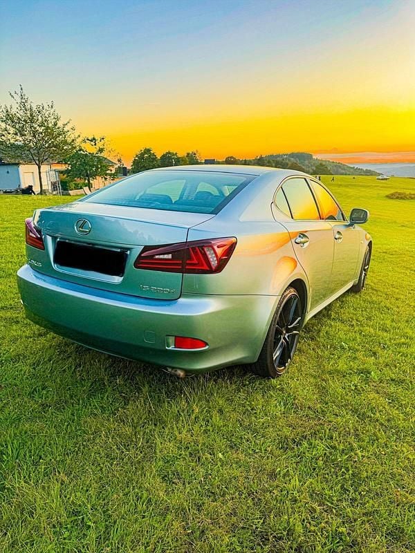 Gebraucht Lexus IS220d 177 PS (130 kW) 2006 Blau Limousine