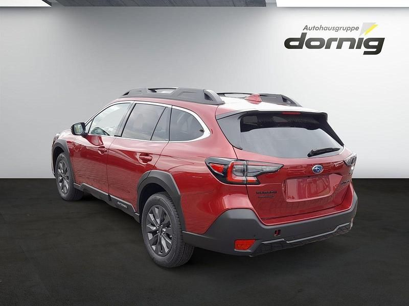 Gebraucht Subaru Outback Active 169 PS (124 kW) 2022 Crimson red SUV