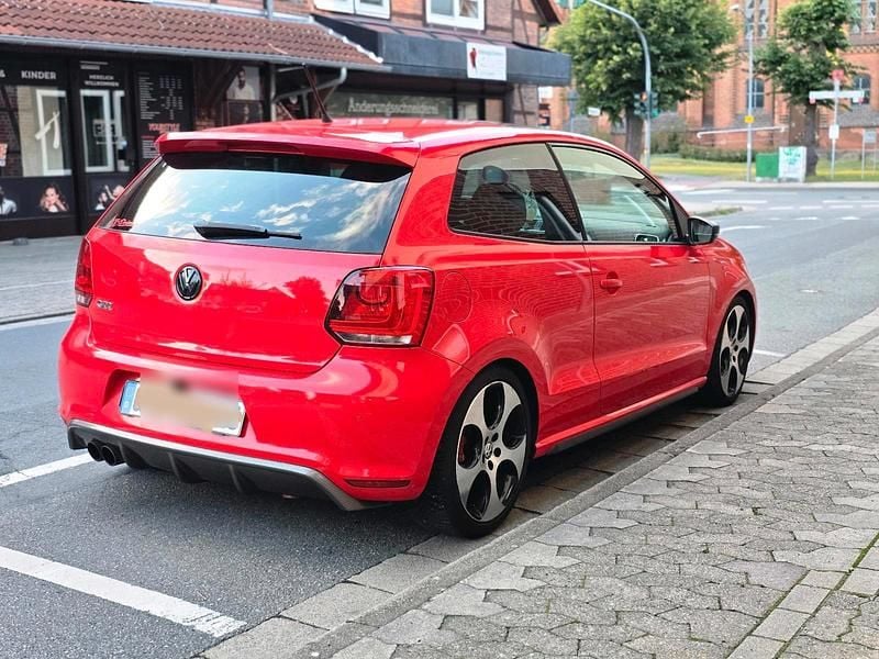 Rot Gebraucht 2012 VW Polo GTI Kleinwagen | 8.900 € - Bild 1/4