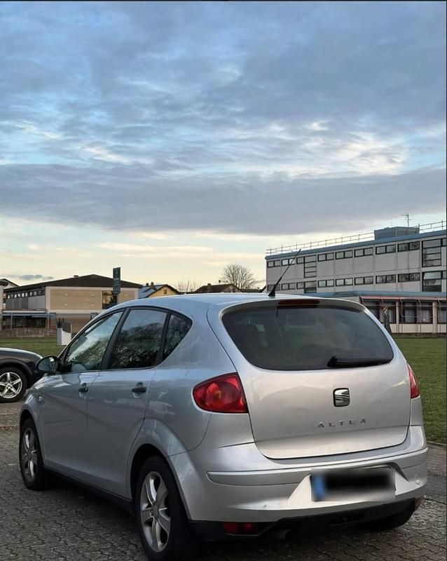 Gebraucht Seat Altea 102 PS (75 kW) 2006 Silber Van / Kleinbus