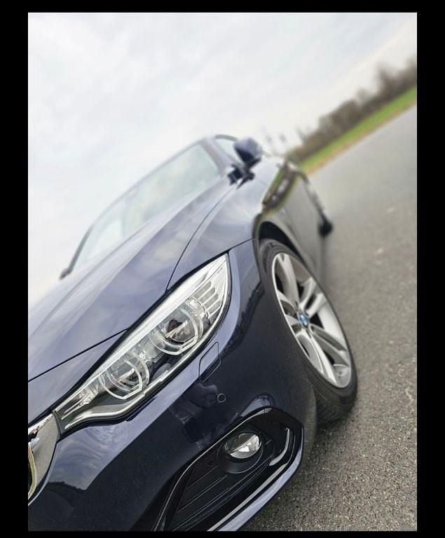 Blau Gebraucht 2016 BMW 420 Sport Line Coupé | 21.000 € - Bild 1/4