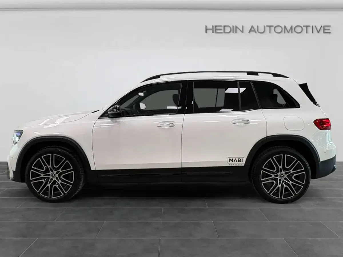 Gebraucht Mercedes GLB200 AMG 163 PS (119 kW) 2026 Weiß SUV