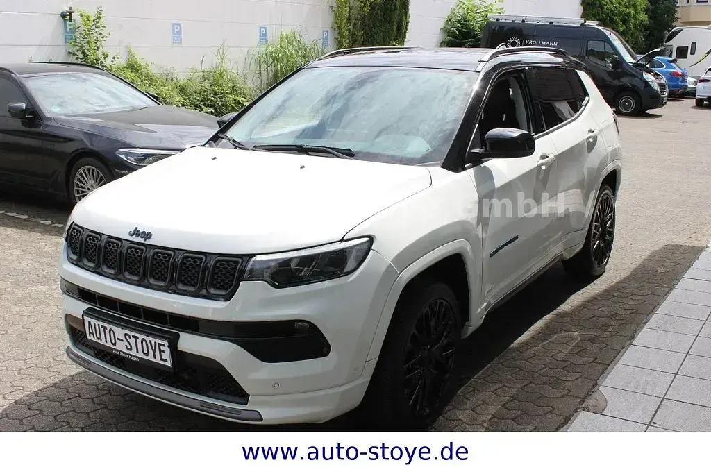 Gebraucht Jeep Compass 179 PS (131 kW) 2022 Weiß SUV