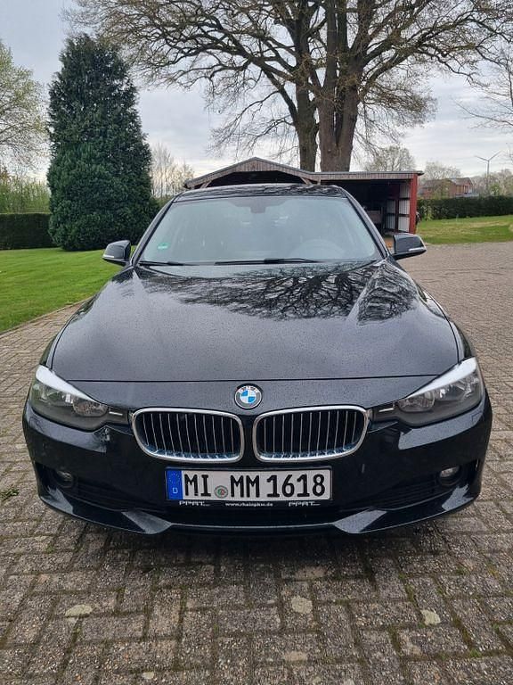 Usata BMW 320 184 CV (135 kW) 2015 Nero Station wagon