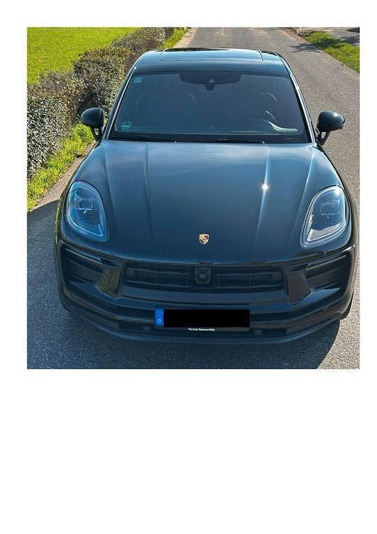 Schwarz Gebraucht 2023 Porsche Macan SUV | 60.900 € (Guter Preis) - Bild 1/4