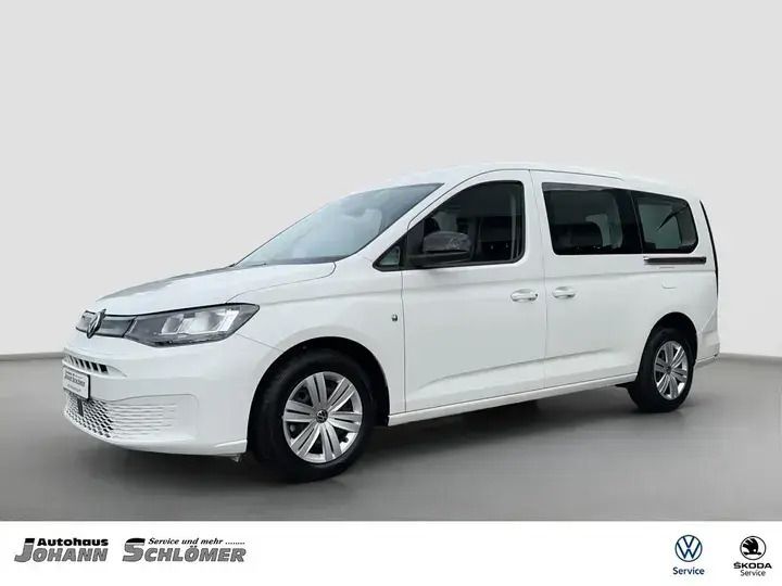 Candy weiß Gebraucht 2023 VW Caddy Maxi Van / Kleinbus | 34.900 € (Teuer) - Bild 1/4