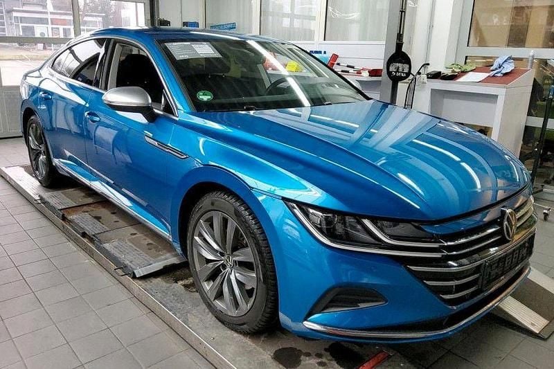 Gebraucht VW Arteon Elegance 190 PS (139 kW) 2022 Blau Limousine