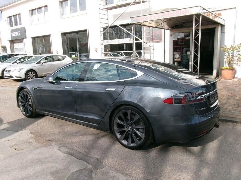 Second-hand Tesla Model S 309 kW (421 CP) 2017 Gri Hatchback