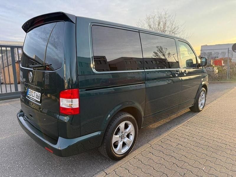 Usata VW T5 105 CV (77 kW) 2005 Verde Furgone