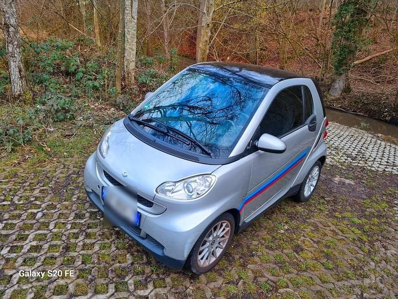 Gebraucht Smart ForTwo Coupé 61 PS (44 kW) 2010 Silber Coupé