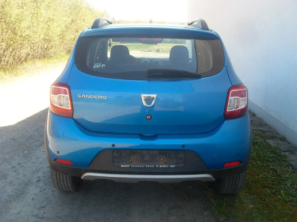 Gebraucht Dacia Sandero Prestige 90 PS (66 kW) 2016 Blau Limousine