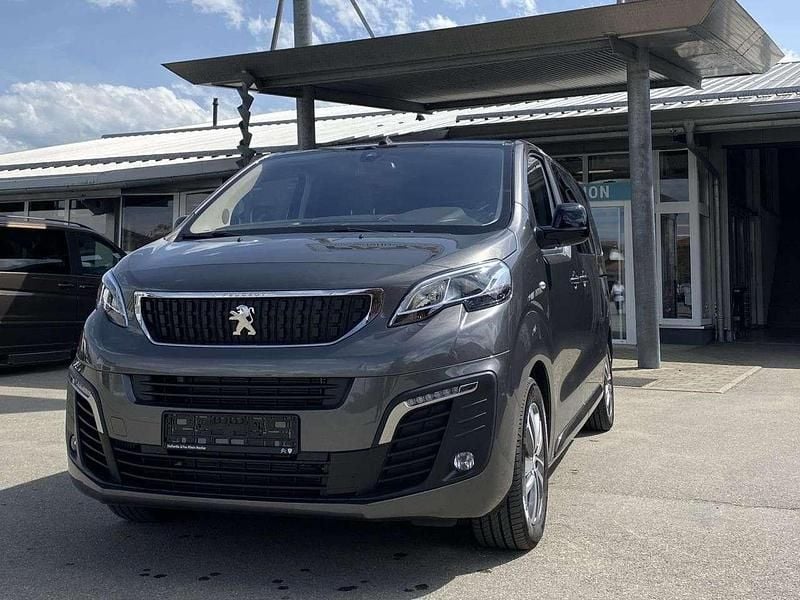 Grau Neu 2024 Peugeot Traveller Allure Van / Kleinbus | 67.290 € - Bild 1/4