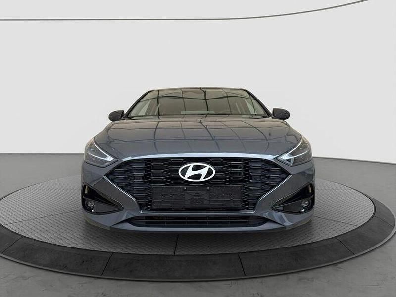 Neu Hyundai i30 Comfort 101 PS (74 kW) 2025 Schwarz Kombi