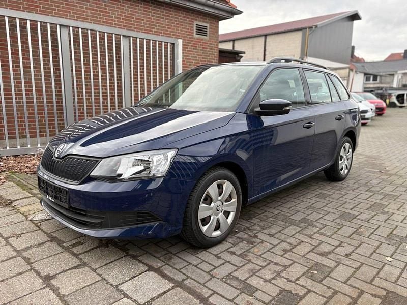 Gebraucht Skoda Fabia Active 90 PS (66 kW) 2015 Blau Kombi