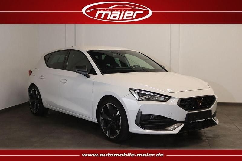 Weiß Gebraucht 2023 Cupra Leon Limousine | 23.800 € (Superpreis) - Bild 1/4