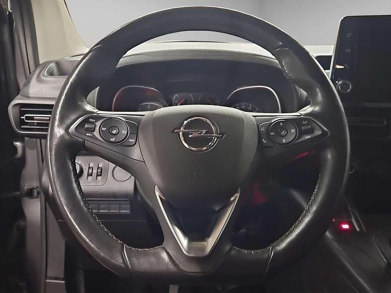 Gebraucht Opel Combo Life Elegance 131 PS (96 kW) 2022 Grau Van / Kleinbus