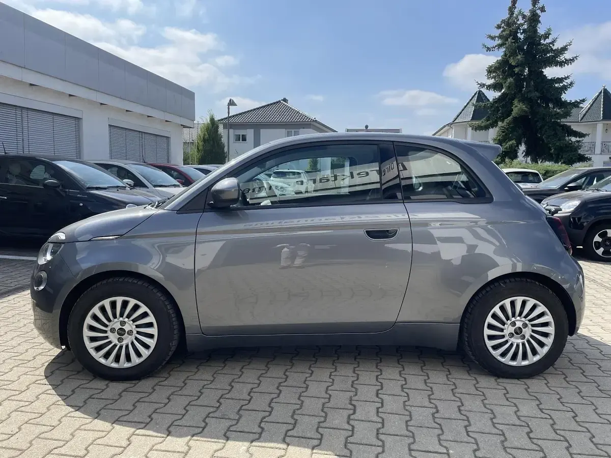 Gebraucht Fiat 500e 86 kW (118 PS) 2023 Grau Kleinwagen