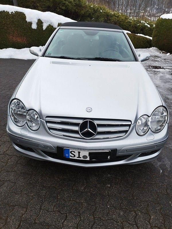 Silber Gebraucht 2007 Mercedes CLK200 Avantgarde Cabrio | 8.900 € (Fairer Preis) - Bild 1/4