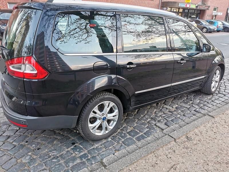 Second-hand Ford Galaxy Titanium 140 CP (102 kW) 2013 Negru Monovolum