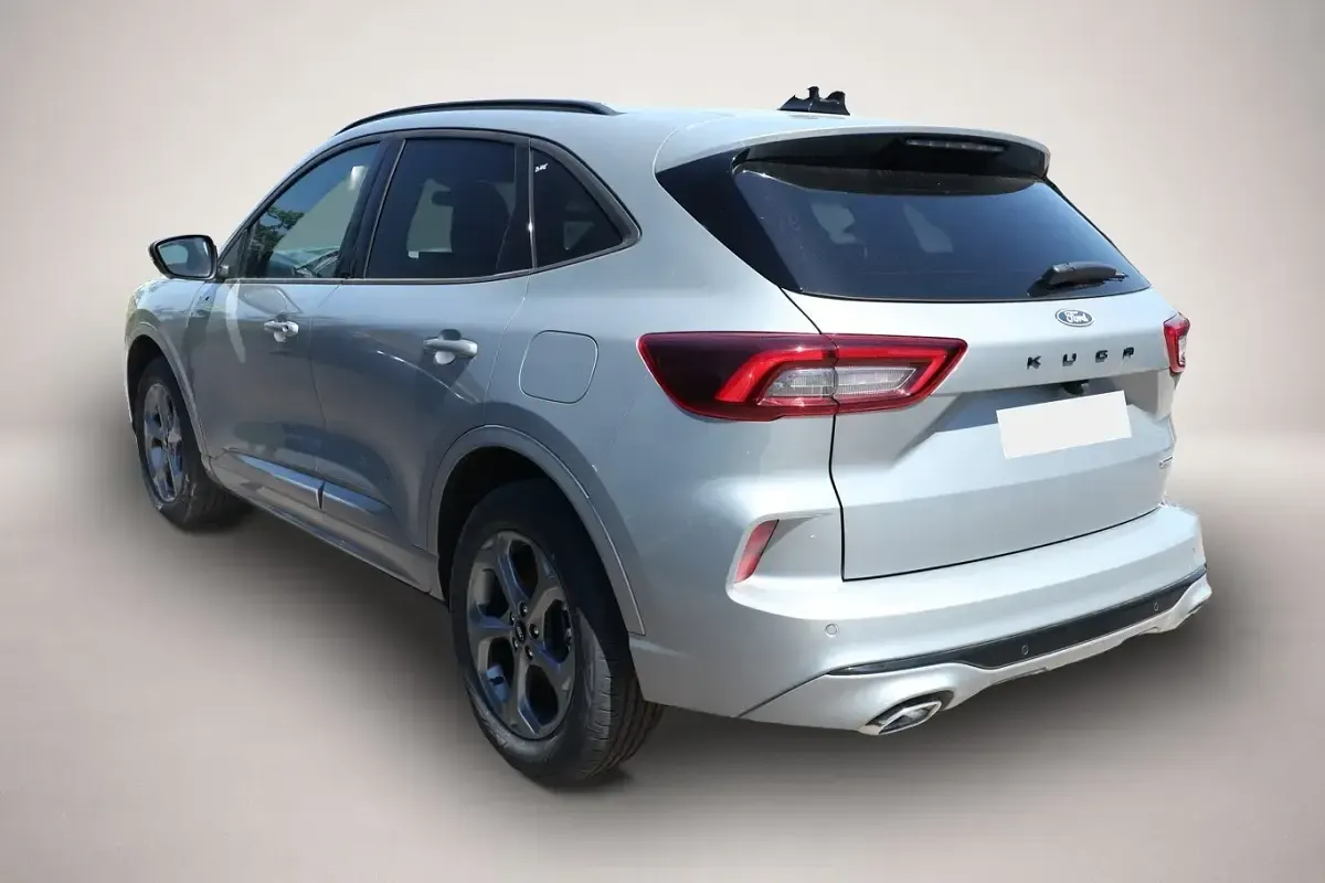 Neu Ford Kuga ST-Line 179 PS (131 kW) 2025 Silber SUV