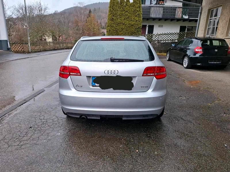 Gebraucht Audi A3 105 PS (77 kW) 2012 Silber Kleinwagen
