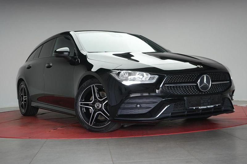 Schwarz Gebraucht 2021 Mercedes CLA220 Shooting Brake AMG line Kombi | 22.990 € (Guter Preis) - Bild 1/4