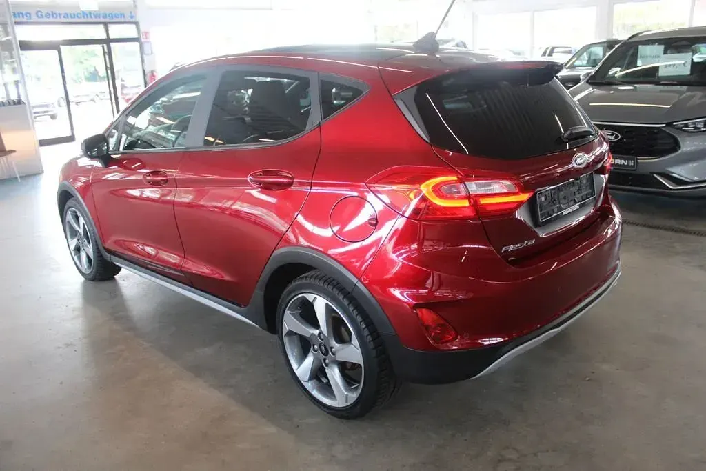 Gebraucht Ford Fiesta Active 101 PS (74 kW) 2019 Rot Kleinwagen