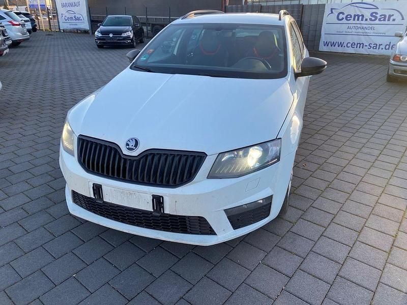 Gebraucht Skoda Octavia RS 184 PS (135 kW) 2016 Weiß Kleinwagen