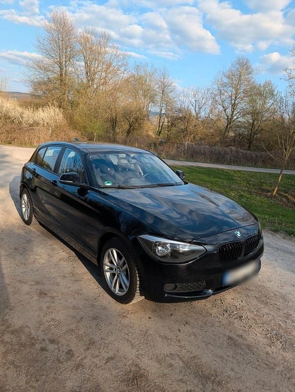 Gebraucht BMW 116 136 PS (100 kW) 2014 Schwarz Kleinwagen