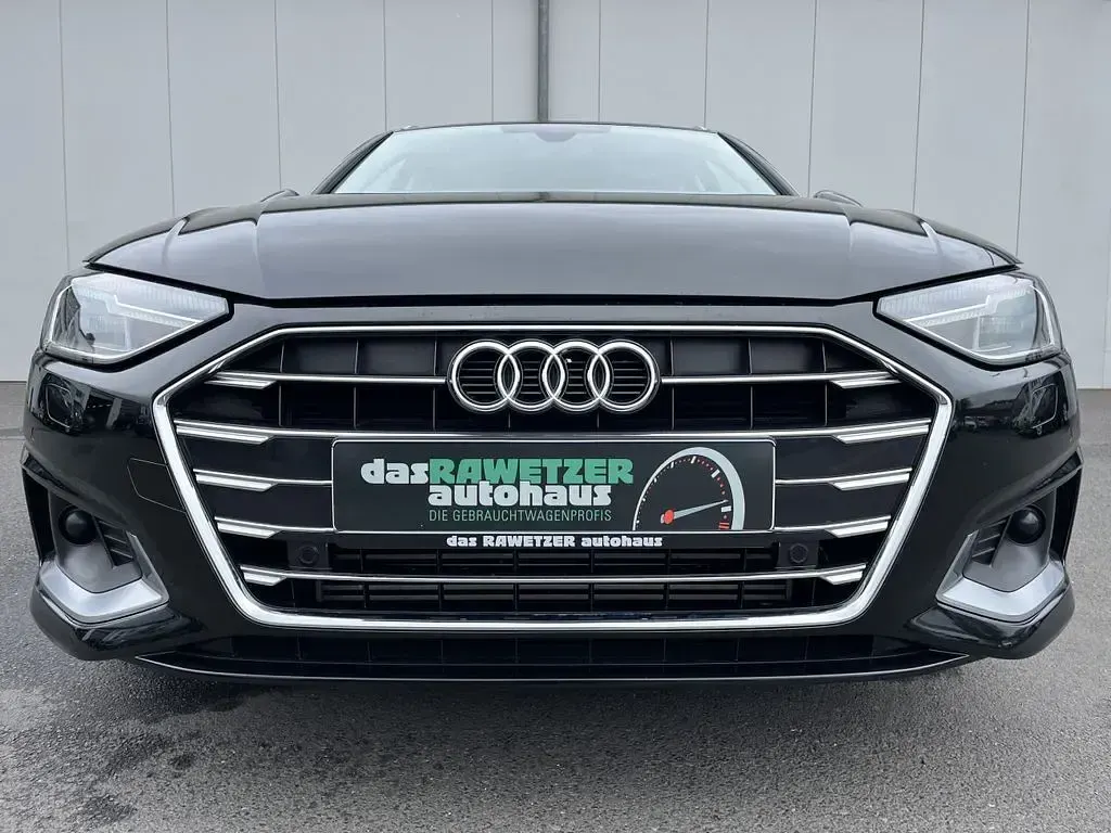 Gebraucht Audi A4 Advanced Plus 150 PS (110 kW) 2023 Schwarz Kombi