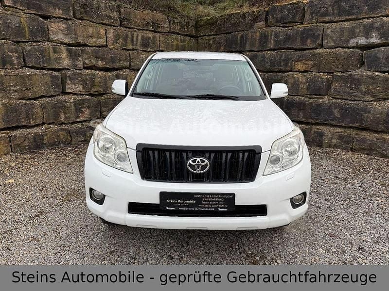 Gebraucht Toyota Land Cruiser Anniversary 190 PS (139 kW) 2014 Weiß SUV