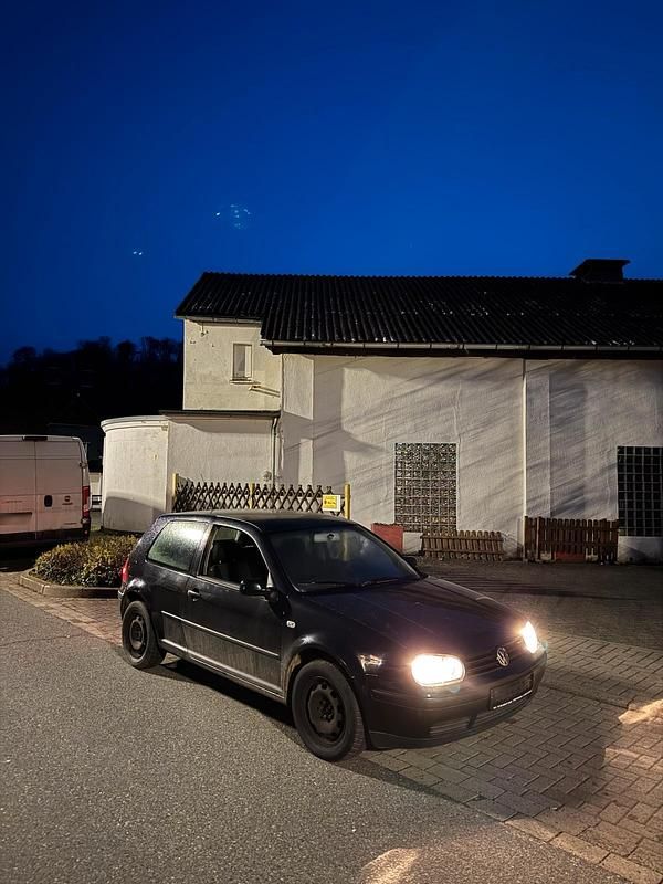 Gebraucht VW Golf IV 75 PS (55 kW) 2002 Schwarz Limousine