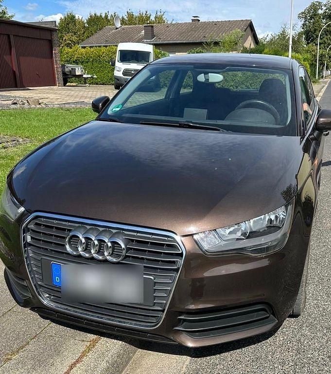Braun Gebraucht 2011 Audi A1 Ambition Kleinwagen | 5.500 € (Fairer Preis) - Bild 1/4