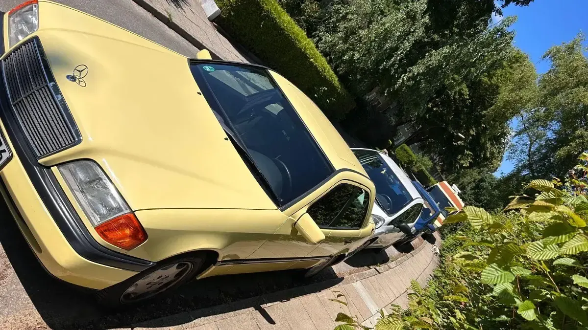 Gebraucht Mercedes C180 122 PS (89 kW) 1995 Gelb Limousine