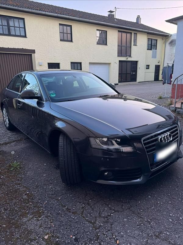 Gebraucht Audi A4 143 PS (105 kW) 2009 Grau Limousine