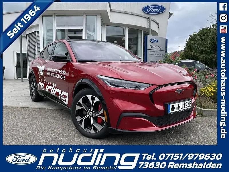 Lucidrot Gebraucht 2021 Ford Mustang Mach-E Extended Range SUV | 44.990 € - Bild 1/4
