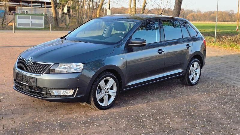 Gebraucht Skoda Rapid Drive 90 PS (66 kW) 2017 Grau Kleinwagen
