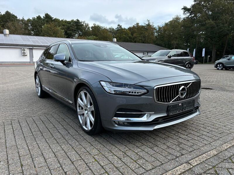 Osmium grey metallic / metalli Gebraucht 2017 Volvo V90 Inscription Kombi | 26.900 € (Teuer) - Bild 1/4