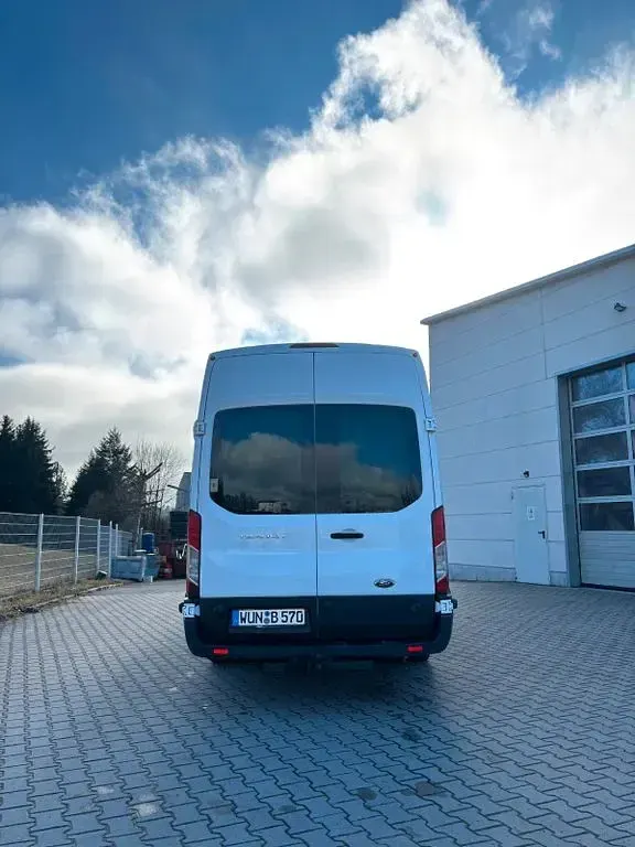 Gebraucht Ford Transit 155 PS (114 kW) 2017 Weiß Van / Kleinbus