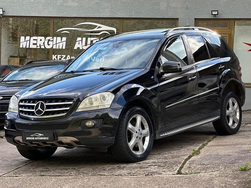 Schwarz Gebraucht 2007 Mercedes ML420 Sport SUV | 4.499 € (Superpreis) - Bild 1/4
