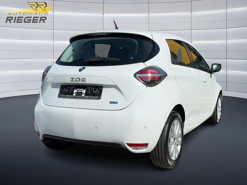 Gebraucht Renault Zoe Experience 50 kW (69 PS) 2022 Arktisweiß Kleinwagen